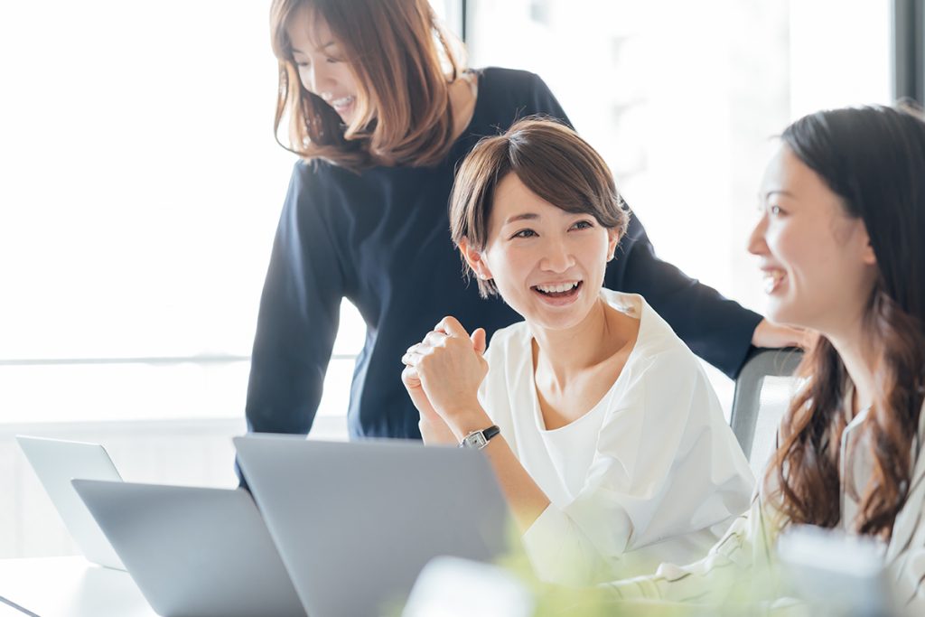 会話している